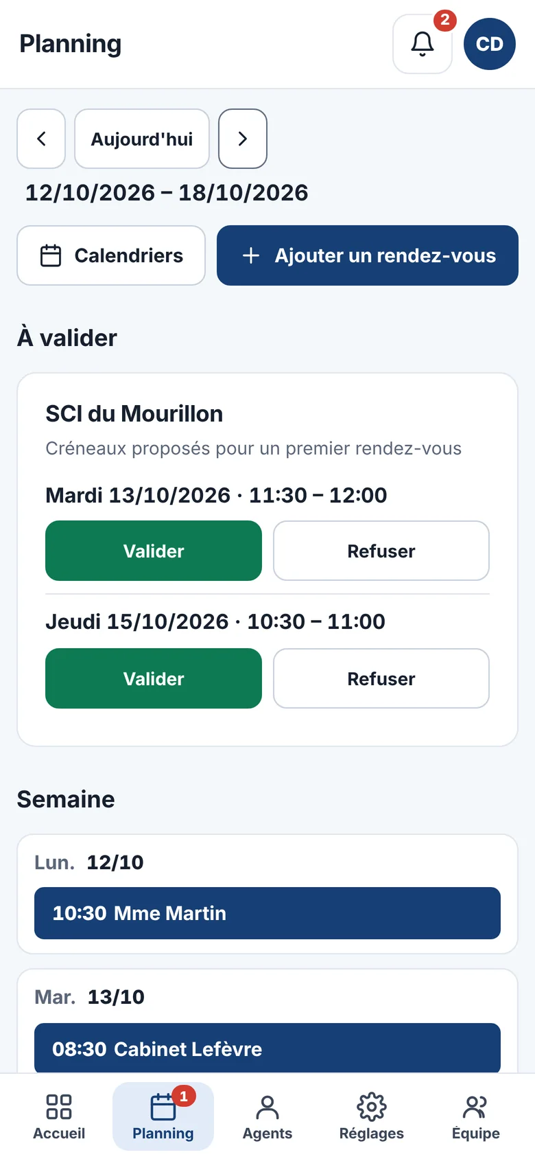 L'application sur téléphone : deux créneaux de rendez-vous à valider, puis le planning de la semaine